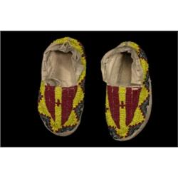 Pair of Vintage Beaded Moccasins with Faceted Beads ca. 1940 Good Condition…