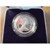 Image 2 : 1984 UNITED KINGDOM SILVER PROOF 1 POUND COIN ORIGINAL ROYAL MINT PACKAGING