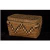 Image 1 : Salish Lidded Rectangular Basket 8 3/4" L. 5 1/2" W. 5 1/4" H. Fair Condition…