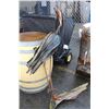 Image 1 : FOLK ART METAL CRAFTED BLUE HERON YARD ORNAMENT