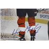 Image 2 : FRAMED MARIO LEMIUEX WAYNE GRETZKY 1987 CANADA CUP LIMITED EDITION SIGNED PHOTO PRINT 386/500