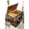 Image 2 : EARLY 1900'S FUMED OAK ARTS AND CRAFTS SEWING BOX