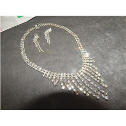 RHINESTONE NECKLACE & EARRING SET - POST BACK EARRINGS
