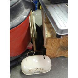 VINTAGE FLOOR POLISHER