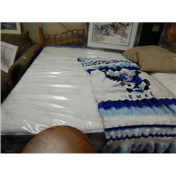 QUEEN MATTRESS