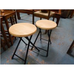 FOLDING STOOLS - 2 TTL
