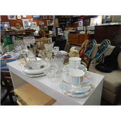 LOT OF COLLECTABLES - TOP OF SHELF