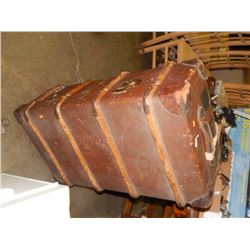 VINTAGE TRUNK