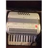 Image 2 : Accordian