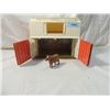 Image 2 : VINTAGE 1960'S PLAY FAMILY FARM BARN TOY