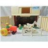 Image 2 : VINTAGE FISHER PRICE PLAY FAMILY FARM TOY #915