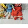 Image 5 : LOT 4 VINTAGE PALE FACE PORCELAIN DOLLS