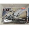 Image 2 : LOT 2 MODEL AIRPLANE KITS NAVY AIR FORCE