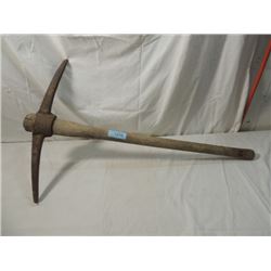 ANTIQUE VINTAGE PRIMITIVE PICK AXE MINING WOOD