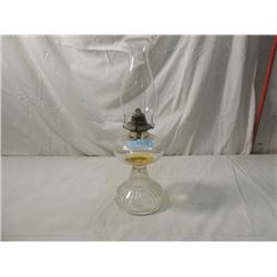 ANTIQUE VINTAGE OIL KEROSENE LAMP PRESSED GLASS