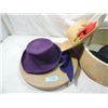 Image 2 : WOODEN HAT BOX W/ 3 LADIES HAT VINTAGE