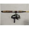 Image 2 : VINTAGE SWIFT OPEN FACE SPINNING REEL CORK ROD