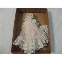 SMALL  ANTIQUE PORCELAIN BABY DOLL LACE DRESS