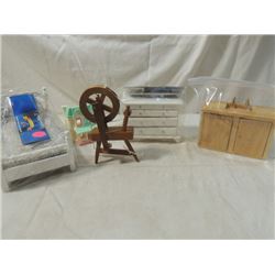 BOX LOT VINTAGE DOLL HOUSE DOLLHOUSE FURNITURE