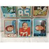 Image 2 : TOPPS FOOTBALL 9 CARD LOT 1972 NFL