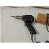 Image 2 : LOT 2 SOLDERING IRON & SOLDERING GUN