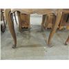 Image 2 : ROUND OAK DINING KITCHEN TABLE QUEEN ANNE STYLE