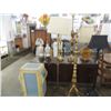 Image 1 : ANTIQUE METAL BRASS FLOOR LAMP