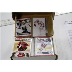 BOX OF 270+ HOCKEY CARDS INCLUDING ALL STARS,