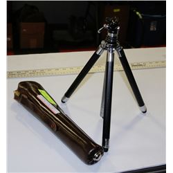 COMPACT 4-1/2' GERMAN TRIPOD + CASE