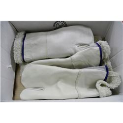 3 PAIRS OF NEW MITTS