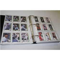 BINDER OF 1989 UPPER DECK BASEBALL SET