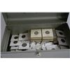 Image 1 : BOX OF CANADIAN AND WORLD COINS