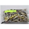 Image 1 : BAG OF ASSORTED COSTUME JEWELLERY