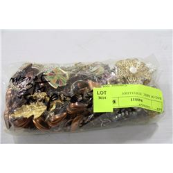 BAG OF ASSORTED COSTUME JEWELLERY