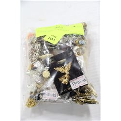 BAG OF ASSORTED COSTUME JEWELLERY