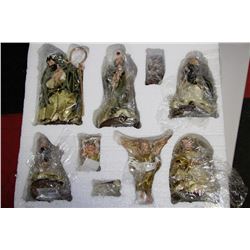 CHRISTMAS NATIVITY FIGURES