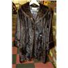 Image 1 : WOMENS FUR COAT