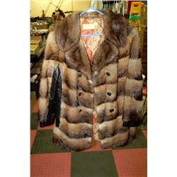 LADIES FUR COAT