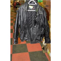 MEN'S LEATHER JACKET - SIZE 44