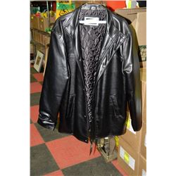 MENS LEATHER COAT - LARGE