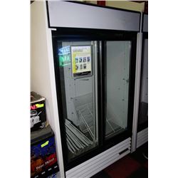 TRUE 2 DOOR DISPLAY COOLER