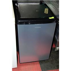 BLACK COUNTER TOP COOLER