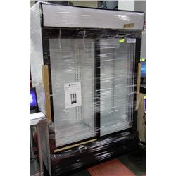 ME 18 NEW PROCOOL DOUBLE GLASS DOOR COOLER