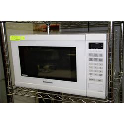 PANASONIC 1200 WATT MICROWAVE NEW
