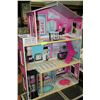 Image 1 : LARGE DOLL HOUSE