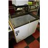 Image 1 : CARAVELL ICE CREAM FREEZER