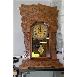 VINTAGE GINGERBREAD CLOCK