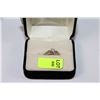Image 1 : 10 KT GOLD ENGAGEMENT RING W/ 5 HIGH