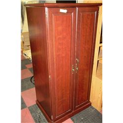 BAUER COMPUTER HUTCH