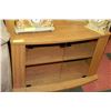 Image 1 : TV STAND